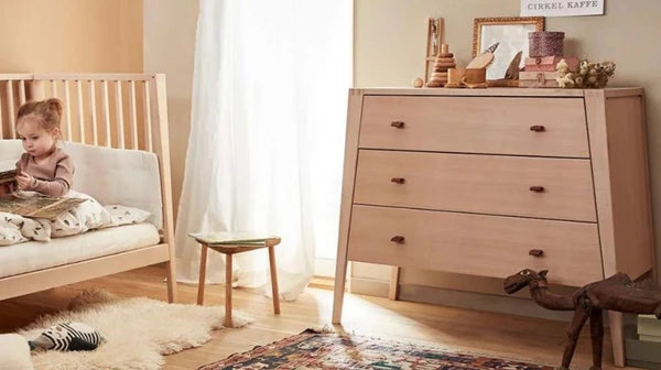 Commodes, Tables de Chevet & Rangement - Les Petits