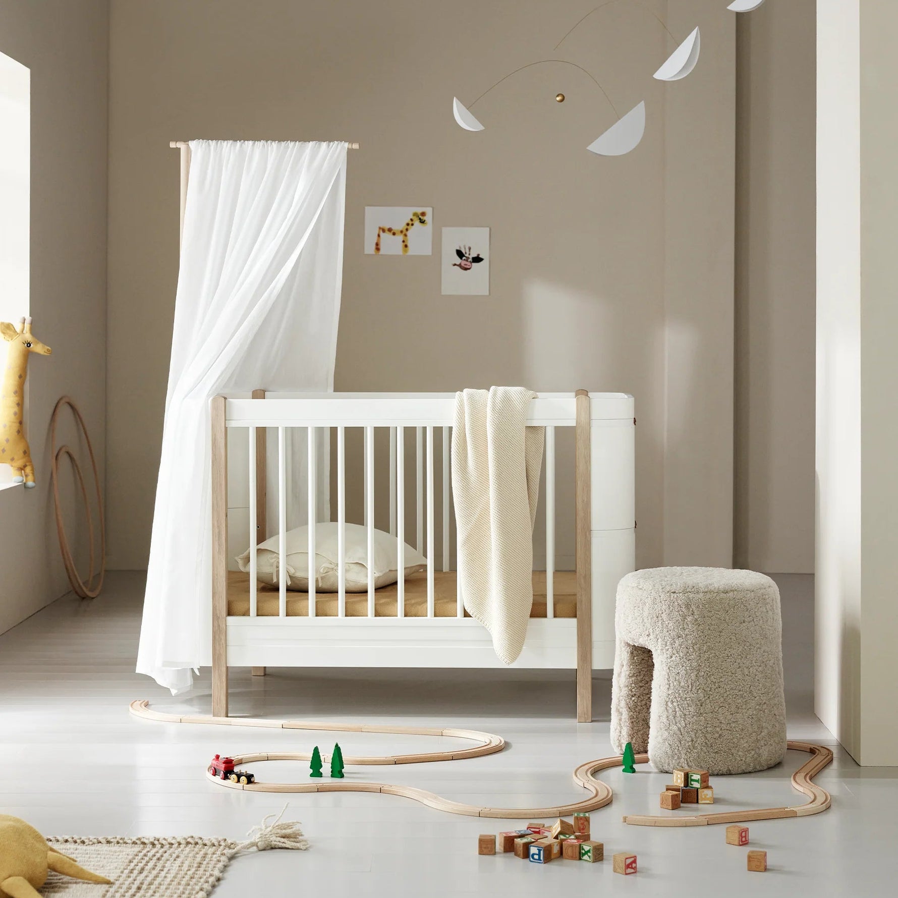 Lit_bebe_design_oliver_furniture