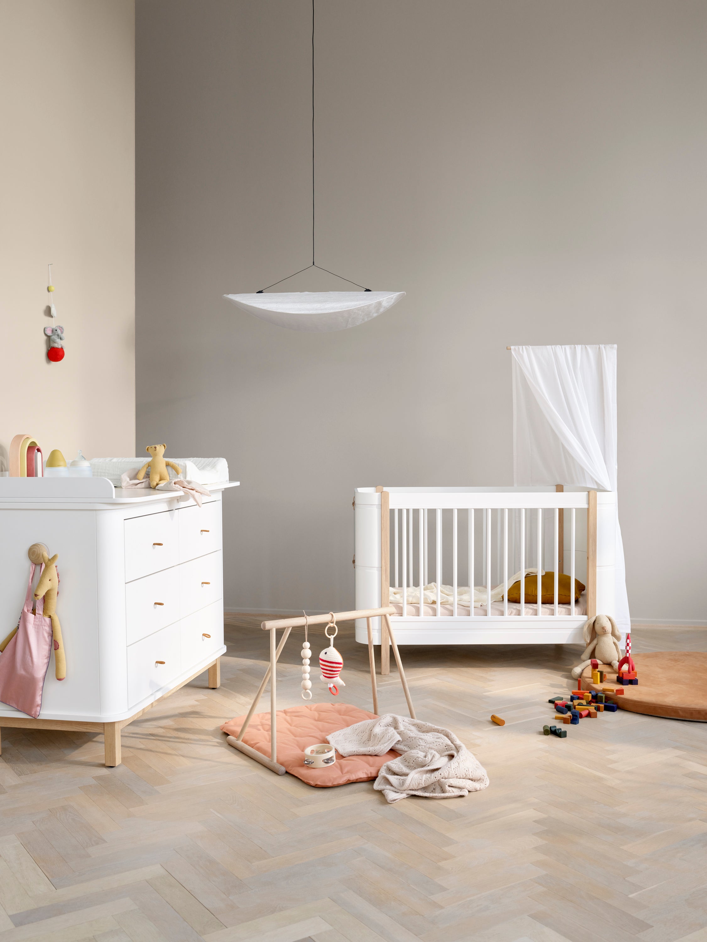 Wood_baby_gym_Wood_Mini_basic_Wood_nursery_dresser