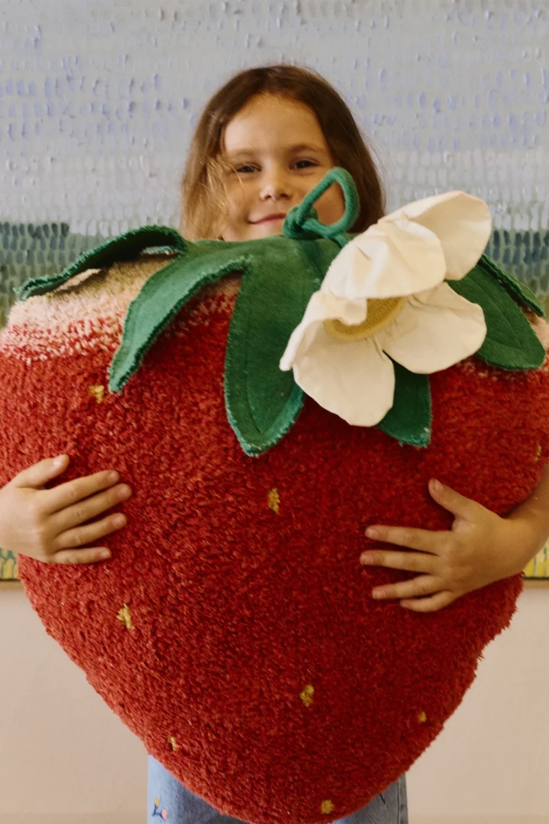 LORENA CANALS-Coussin De Sol Strawberry