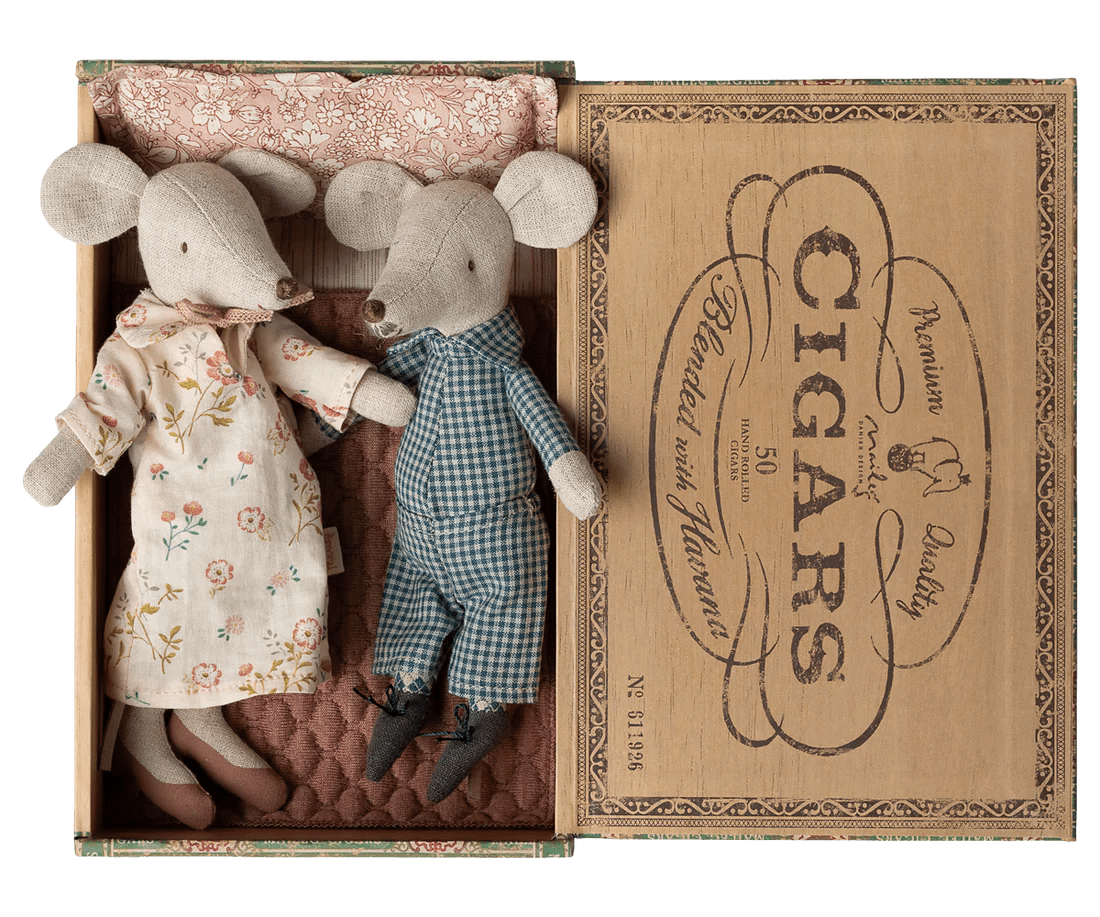 MAILEG-Grand-Mère & Grand-Père Souris Et Leur Boîte