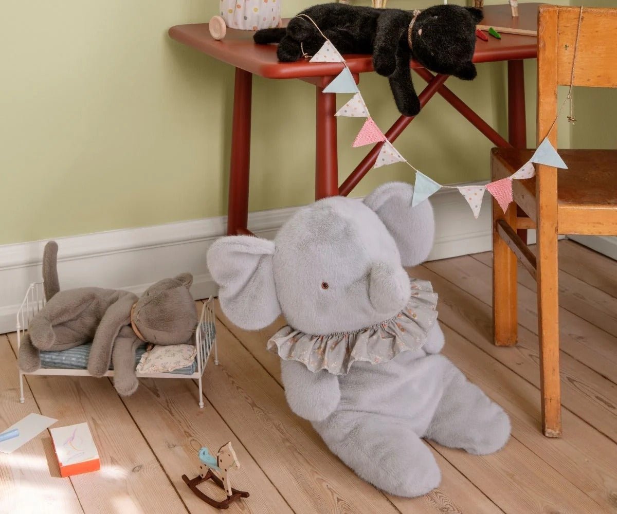 MAILEG - Peluche Chaton Endormi, Medium - Noir