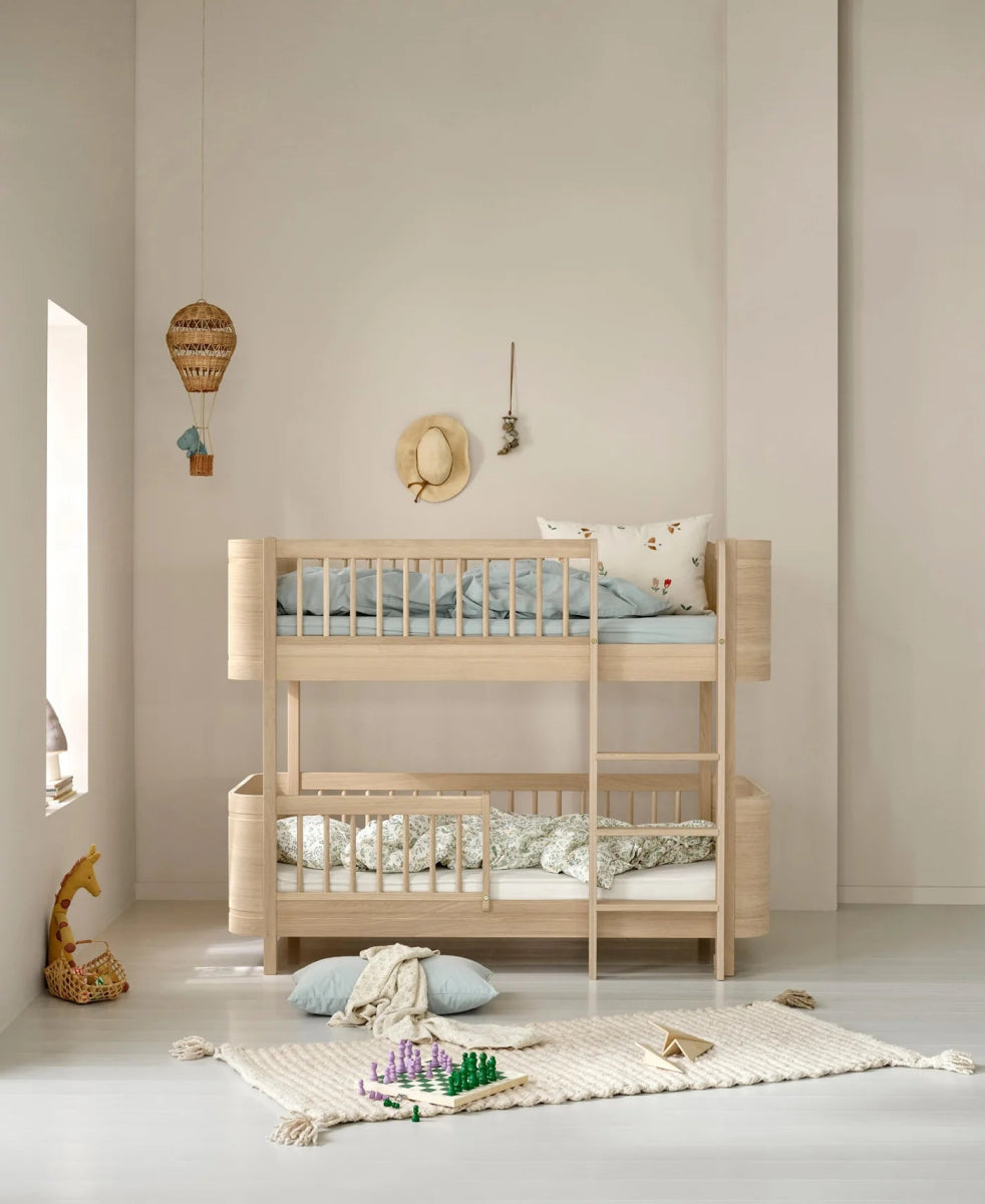 OLIVER FURNITURE - 041783 - Kit De Conversion - Lit Bébé Évolutif Mini+ & Lit Junior - En Lit Superposé Mi - haut, Chêne