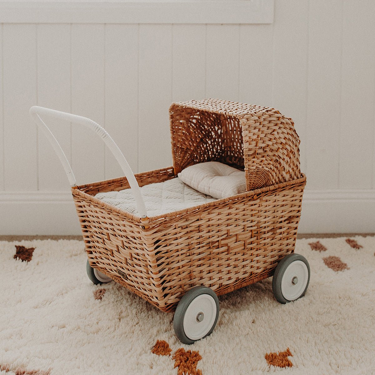 OLLI ELLA - Landau Chariot Poupées Strolley en Rotin - Naturel