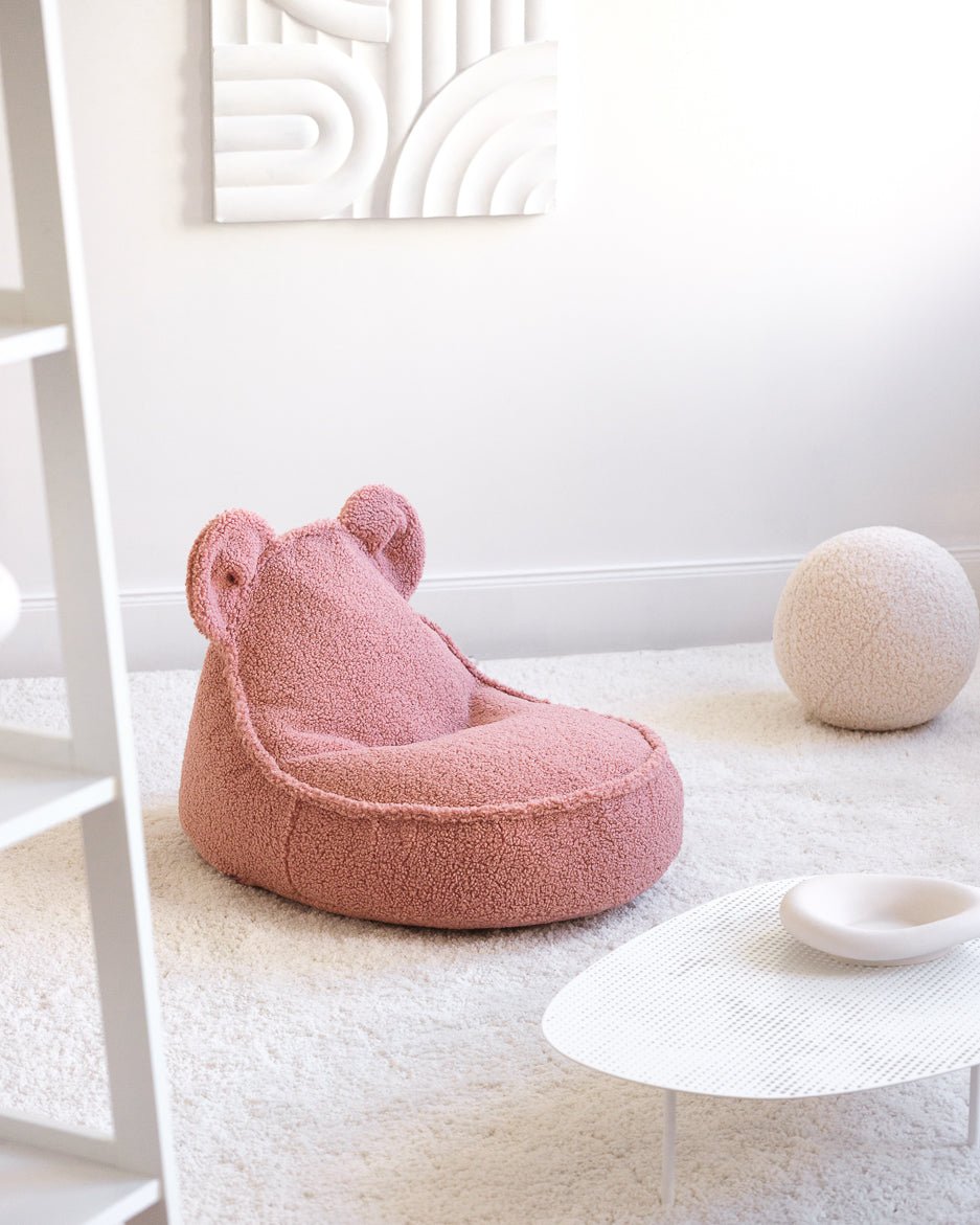 WIGIWAMA - Pouf Ours Molletonné - Rose Goyave